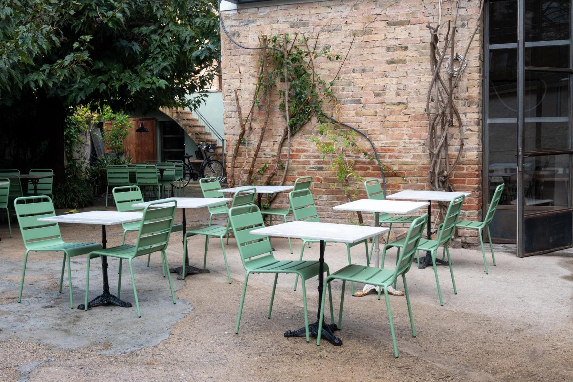 Bed and Breakfast Ca la Flora Banyoles Exterior foto