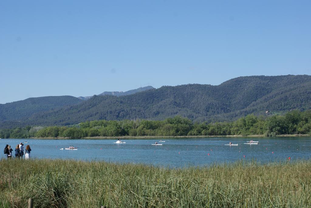 Bed and Breakfast Ca la Flora Banyoles Exterior foto